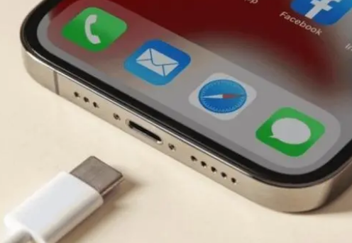 武陵苹果15维修分享iPhone15改USB-C接口后能和安卓用户互借充电器吗